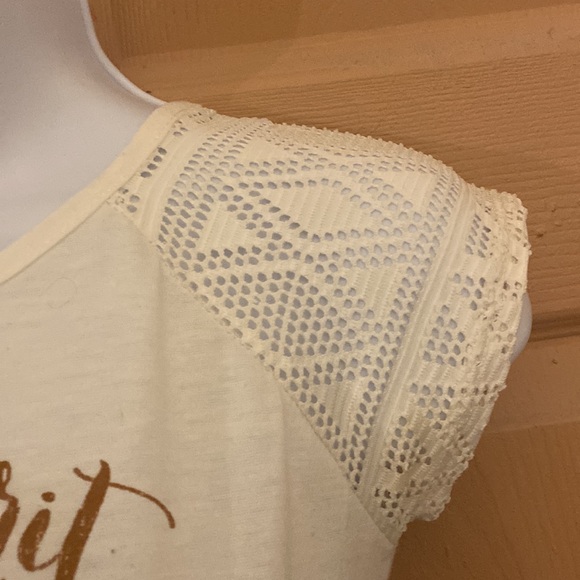 Wrangler, small, lacy, soft, short sleeve T-shirt - Picture 3 of 4